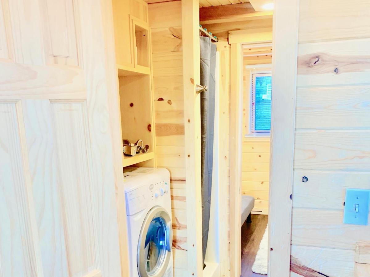 Cute Sedona Green-Certified Cedar Tiny Home คอตตอนวูด ภายนอก รูปภาพ